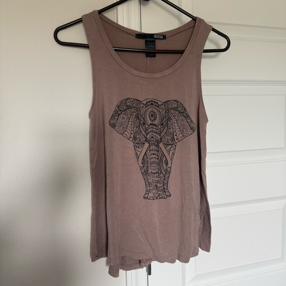 Rebel Sugar Tops - Rebel Sugar Mauve Elephant Graphic Scoop Tank Boho Festival